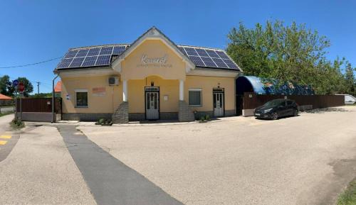 Cserkeszolo Apartment | Karneol Apartmanház Cserkeszőlő