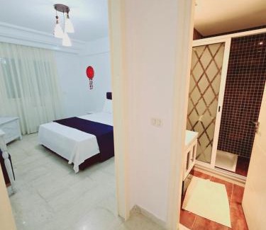 Mrezga Apartment | Karray Home Appartement Salon 2 RDC avec Jardin