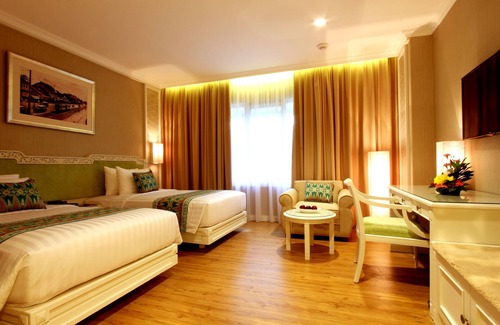 Senayan Hotel | Kartika Chandra