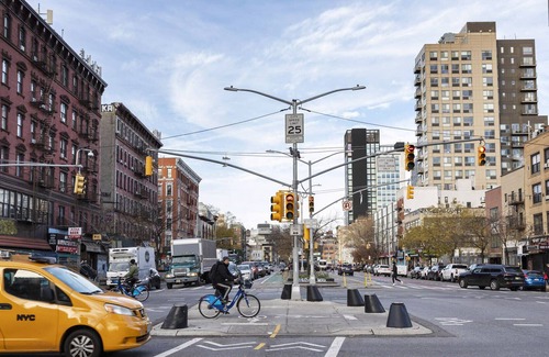 Bowery Apartment | Kasa Lantern LES | Great King Studio + NYC