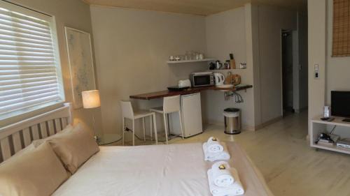 Edgemead House | Kasa Nama