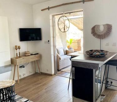 Le Portail Apartment | Kasamia vue mer à St Leu