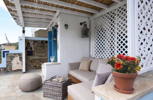 Tinos House | Kato Spiti - Artful Home with Sea View II
