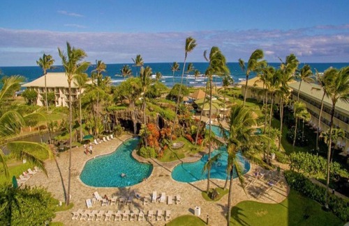 Hanamaulu Condo | Kauai Beach Resort, Oceanview Room, Restaurants on Site, 4 Resort Pools jacuzzi