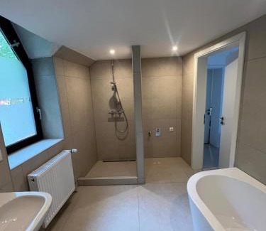 Hildesheim District Apartment | Kaune Apartments Balkon Freies Wlan Kostenlose Parkplätze