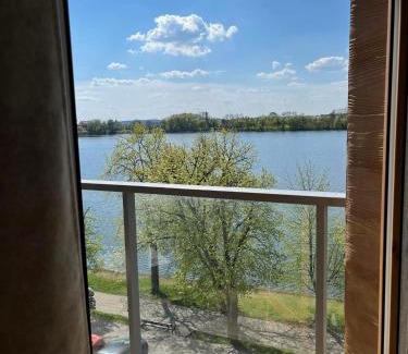 Elk Apartment | Kawalerka z widokiem na jezioro