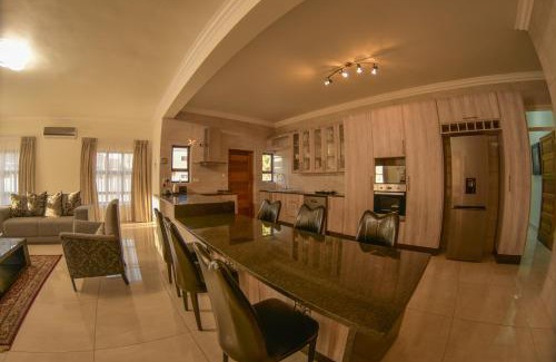 Gaborone Apartment | KAY'S TWO-BED SELFCATERING APARTMENT@21211
