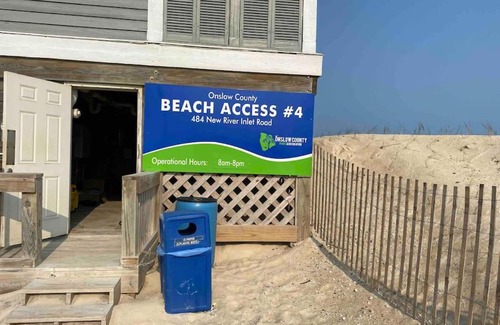 Sneads Ferry House | Kayaks, Fishing, Waterfront Cabin and Private Dock