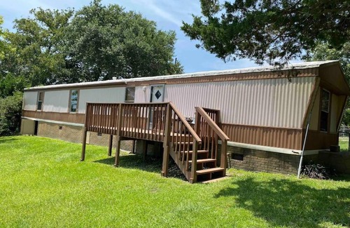 Sneads Ferry House | Kayaks, Fishing, Waterfront Cabin and Private Dock