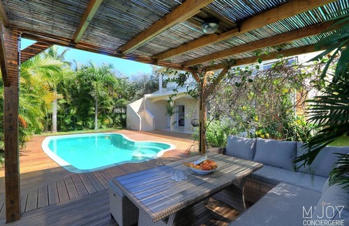 Les Avirons House | - KAZ A NOVA -