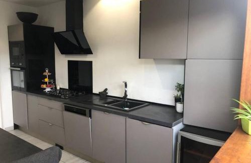 Les Avirons Apartment | Kaz Ajeya