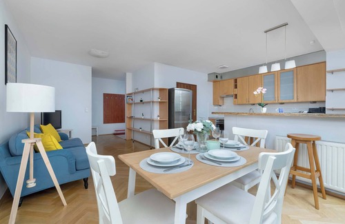 Krowodrza Apartment | Kazimierza Wielkiego 84 | Cracow | 2-Bedroom Apartment | Parking | Balcony