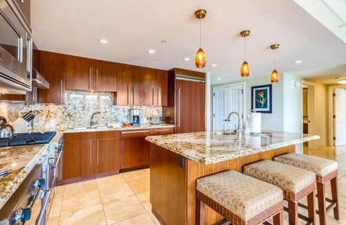 Kaanapali Condo | KBM Resorts | Spacious Ocean View 4-Bedroom Honua Kai Collection | Multi Unit Listing | Same Floor | 2 Free Rental Cars! HKH-504/37