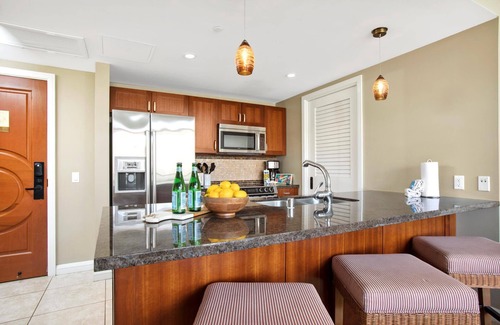 Kaanapali Condo | KBM Resorts | Spacious 3-Bedroom Honua Kai Collection | Multi Unit Listing | Same Floor | Ocean Views + 2 Free Rental Cars! HKH-516/45