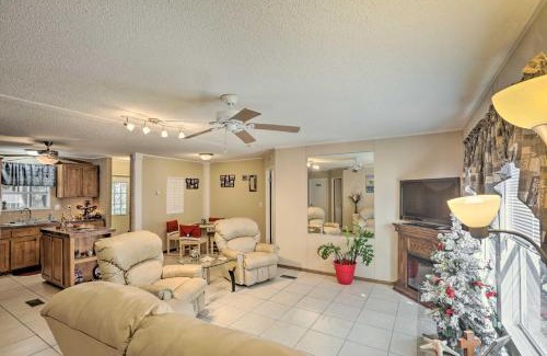 Salem House | Keaton Beach Escape with Hot Tub Less Than 2 Mi to Shore