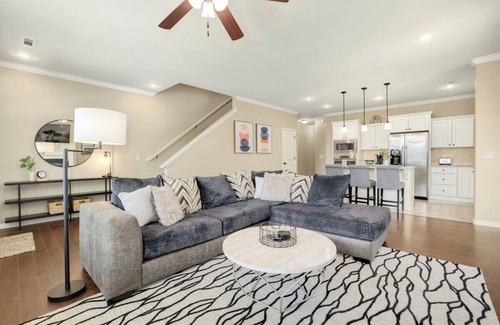 Fayetteville House | Keats Retreat - 5 mi to DT Fayetteville