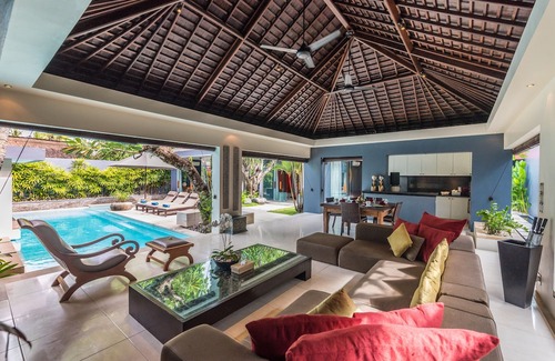 Laksmana Hotel | Kembali Villas