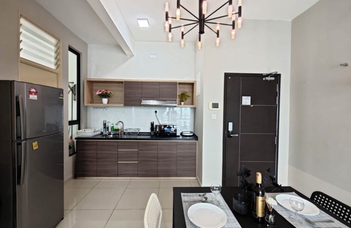 Kempas Apartment | Kempas Dsummit Residences by Antlerzone