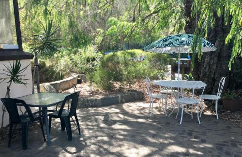Crawley Apartment | Kenata-Fairway Apartment Hotel