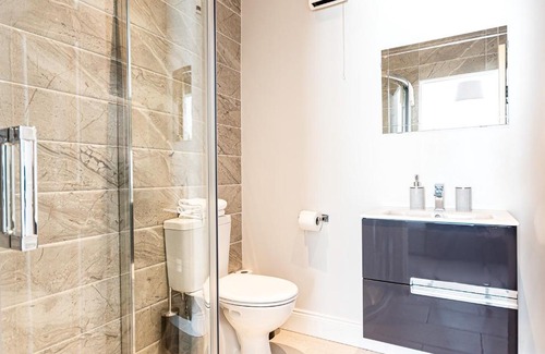 Kenmare Apartment | KENMARE APARTMENT