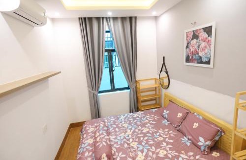 Huong Thuy Hotel | KenPi House - khu đô thị Royal Park
