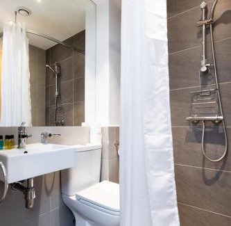 Royal Borough of Kensington and Chelsea Apartment | Kensington Luxury Suites