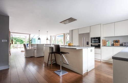 Pembridge Apartment | Kensington Park Road VIII by onefinestay