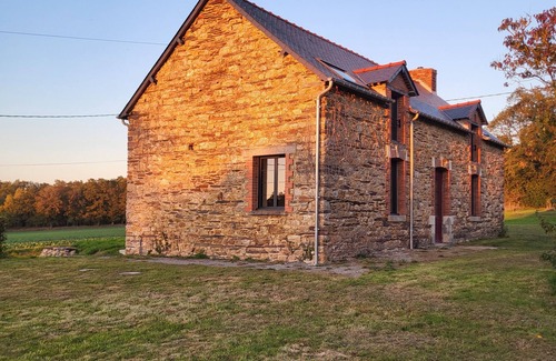 Comblessac House | Ker Yvonne" family home, peace & nature in Brocéliande