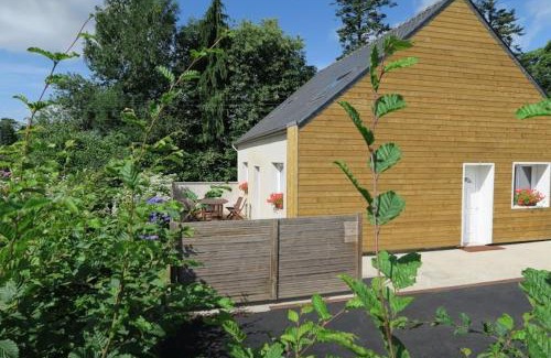 Cleden-Poher House | Kerhervé