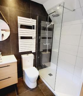 Ploudalmezeau House | KerLudi Le Ptit St Roch, gîte de charme 5km de la mer