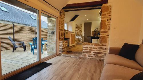 Ploudalmezeau House | KerLudi Le Ptit St Roch, gîte de charme 5km de la mer