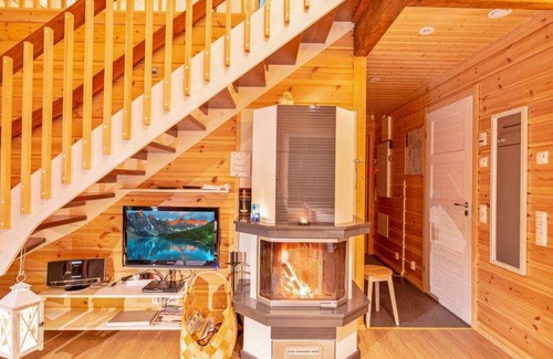Yllas House | Kevätpiippo b