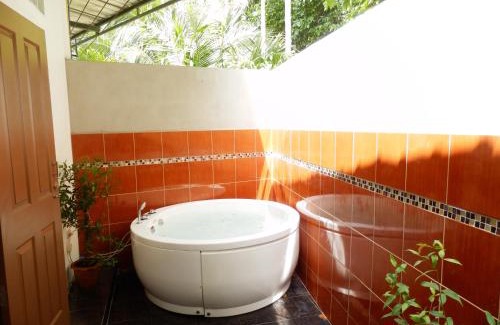 Klaeng Hotel | Kevin Resort