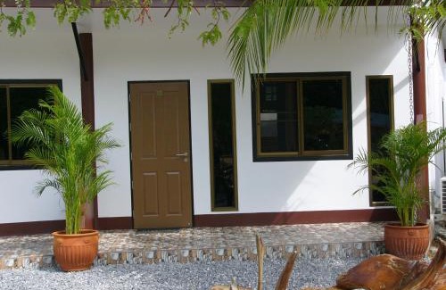 Klaeng Hotel | Kevin Resort