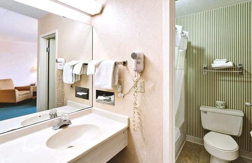 Roseville Hotel | Key Inn Roseville