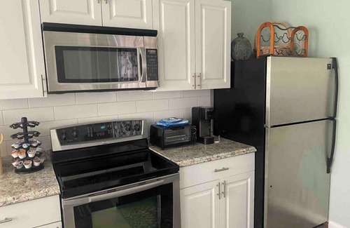 Lake Worth House | Key West Style House, Large Living Room, Driveway, Fenced Yard, Close to Beach