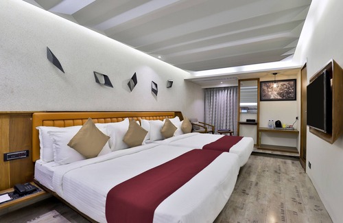Ahmedabad Hotel | Keys Select by Lemon Tree Hotels, Gandhi Ashram, Ahmedabad