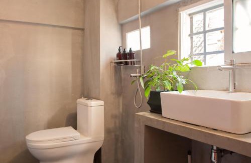Daun Penh Apartment | Khmer-Deco Central Phnom Penh