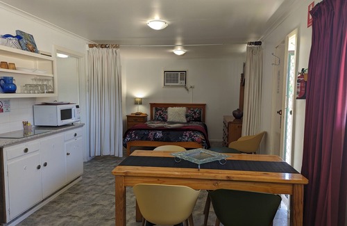 Brownlow Ki Cabin | KI Caravan Park, Kingscote