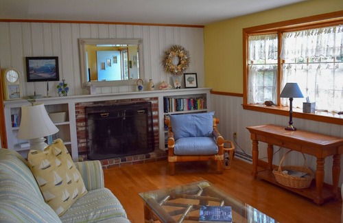 Dennis Port House | Kibby 78- Ranch home with central ac, less than a 2 minute drive to sandy beach