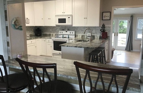 Captain's Cove House | Kick back and relax at “Knot Stressed” in total comfort.