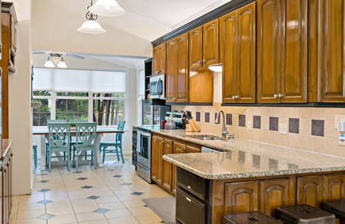 Cedar Creek Reservoir House | Kid Friendly-Boat Ramp-Outdoor-Projector-Community Pool Access