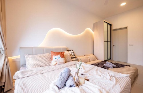 Kampung Pasir Segambut Apartment | Kids Friendly Homestay at Riana Dutamas
