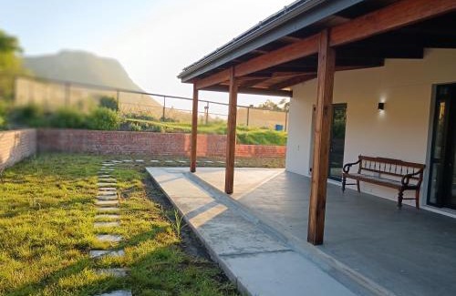 Gansbaai House | Kiepersol