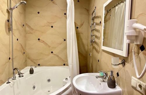 Shevchenkivs'kyi District Hotel | Kievinn