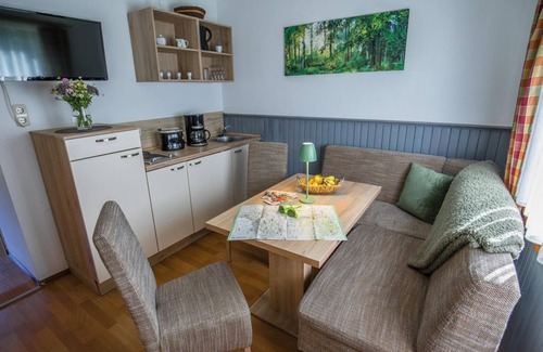 Auerbach House | Kiez Waldpark Grünheide - Familienbungalow, Dusche, WC, Terrasse