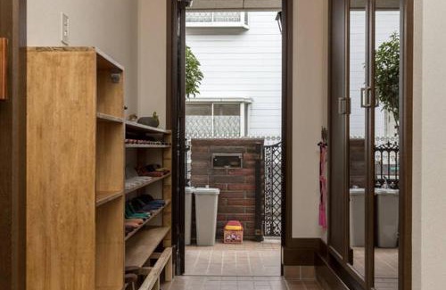 Higashitateishi Apartment | KIKI House