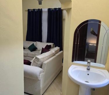 Kilifi Bed & Breakfast | Kilifi Classy One Bedroom Airbnb