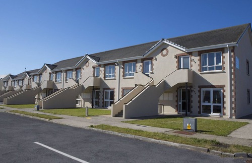 Kilkee House | Kilkee HH - GF (TR1) Type C - No 903 by Interhome