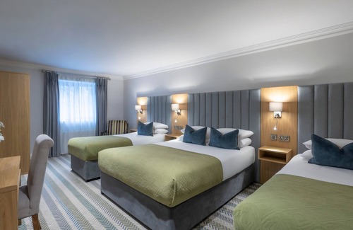 Killarney Hotel | Killarney Heights Hotel